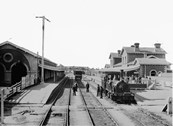 U class steam locomotive no. 110, Echuca Railway Station, circa 1885