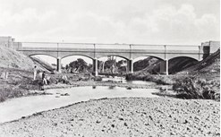 Completed Werribee River aqueduct for outfall sewer, Werribee, circa 1895