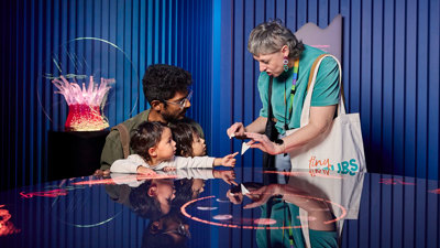 Children on a tiny tour at melbourne museum