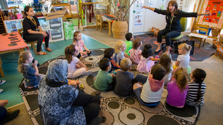 Outreach Program Presenter, presenting the fossil program to kindergarten children. 