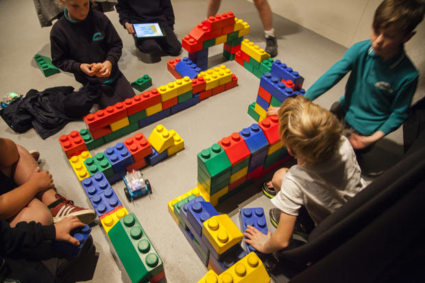 Students participating in Robots and Coding educational program in the STEM Learning LAB at Scienceworks.