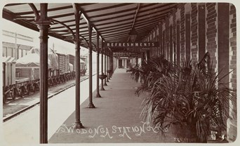 Wodonga Railway Station passenger platform, circa 1910