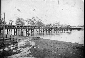 Rail bridge, Dunolly area, 1880s