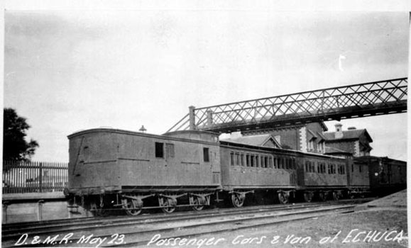 Passenger train, Echuca Station, 1923