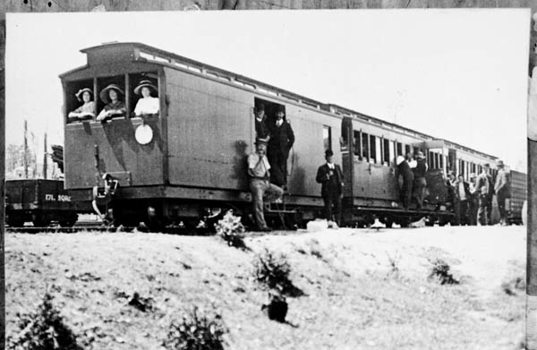 Passenger carriages NC rear and NB or NAB, on the Moe to Walhalla line