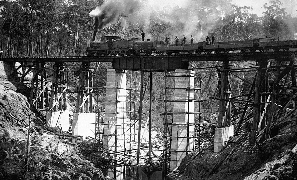 Boggy Creek Bridge under construction, Bairnsdale to Orbost line, circa 1914