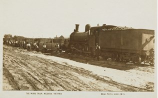 Steam locomotive with workers, Mildura, circa 1910