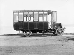 Victorian Railways Chelmsford model motor bus, circa 1905-07