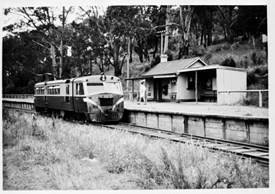 Walker 153 hp diesel railcar, Launching Place Station, 1964