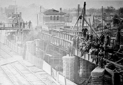 Construction staff, Swan Street, Richmond