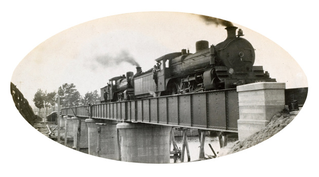 Bridge over the Mitchell River on the Bairnsdale to Orbost line. Test with two 117t A2 class steam locomotives, March 1916