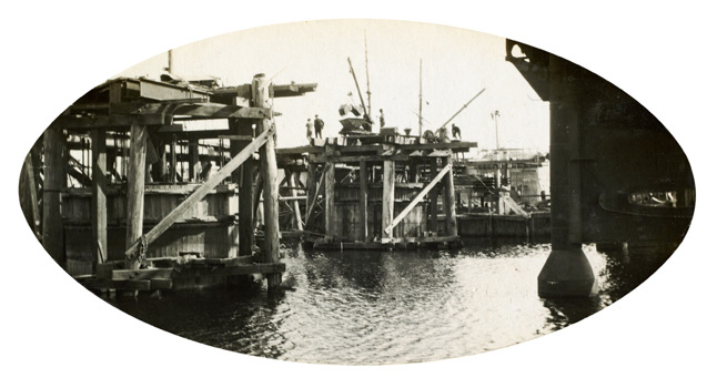 Bridge over the Mitchell River on the Bairnsdale to Orbost line. Grab at work, circa 1916