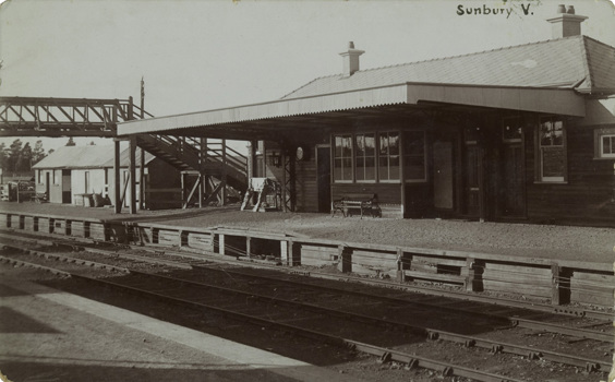 Sunbury Railway Station, circa 1930