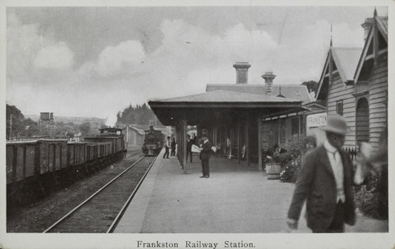 Passengers on platform, Frankston Railway Station, post-1910