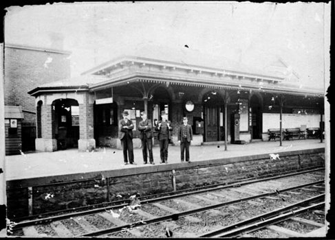 Middle Brighton Railway Station