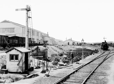 Q class steam locomotive no. 91 and portable pointsman's cabin, Melbourne Goods Yard