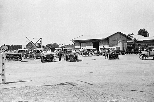 Rainbow Railway Station and rail yards, circa 1920