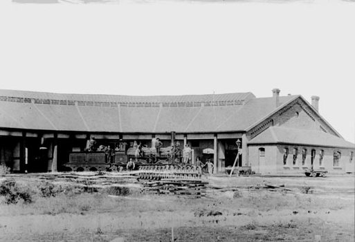 Q class steam locomotive, Seymour roundhouse, circa 1890s