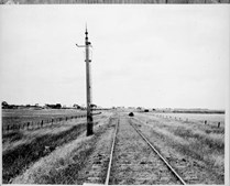 Remains of up distant signal on the Irrewarra line, Cressy