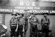 Scouts on the platform at Moe Railway Station, circa 1926