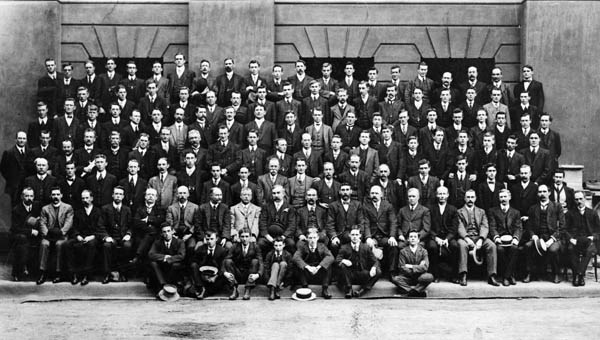 Railways administration staff, Spencer Street headquarters, early 1900s