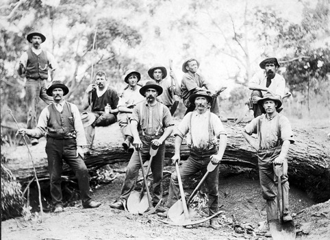 Railway workers who were laying new railway line, Casterton district, 1884