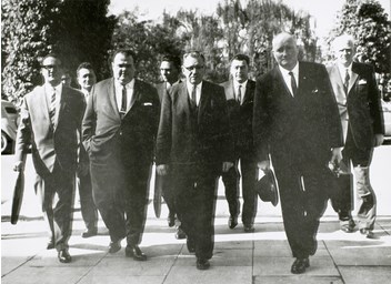 Union representatives arriving for negotiations with Premier Bolte, 1964