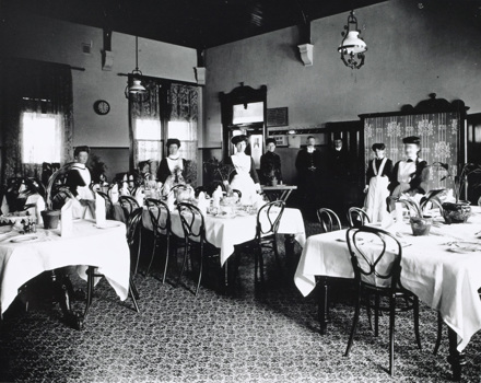 Staff in the railway refreshment rooms, Maryborough Railway Station, late 1920s