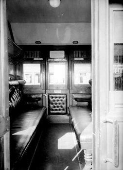 Second-class compartment, dogbox-type car interior