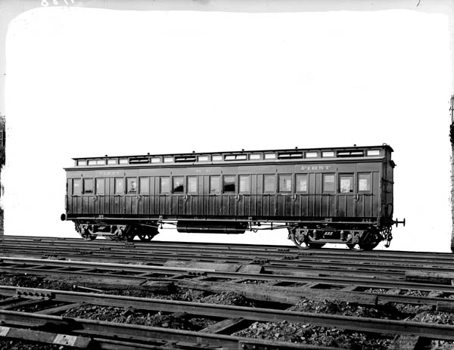 AA class swing-door passenger carriage, circa 1903