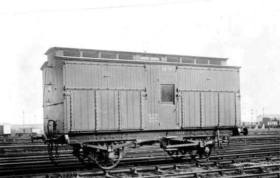 Horse box, 52 feet