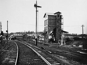 Ararat's unique coal stage with reinforced concrete hopper coaling tower, built in the late-1920s. Railway signal mast in the foreground, circa 1927