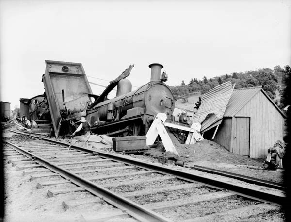 Accident resulting from brake failure, Beaufort Railway Station, 5 February 1910