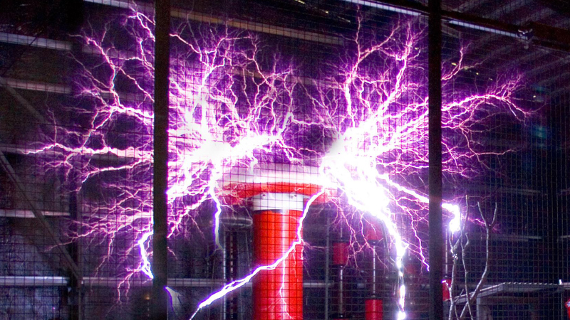 Tesla coil and sparks in Lightning room