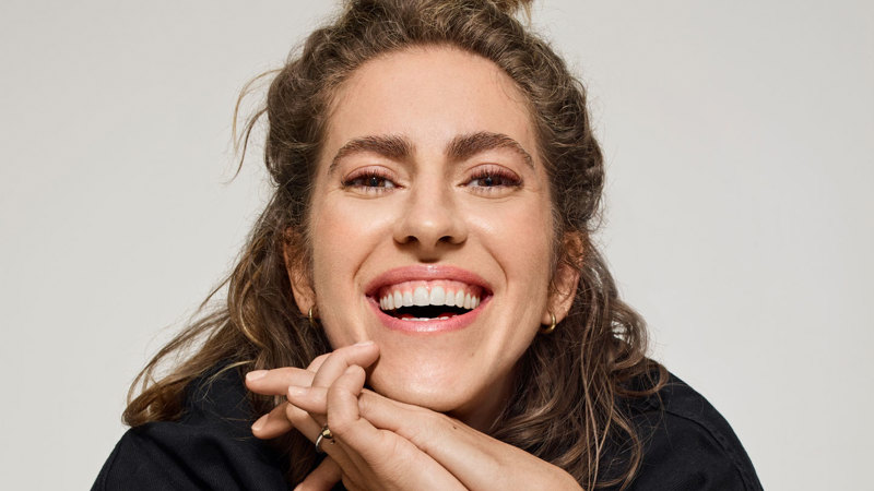 Head shot Kat Wilkinson