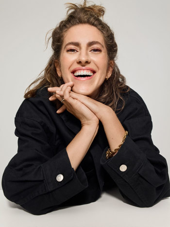 Head shot Kat Wilkinson