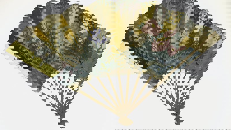 Gold fan paint with Japanese motifs