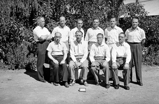 Internees at Tatura, 1943. Karl and his farther-in-law Adolf Mayer, back row, second and first from left.