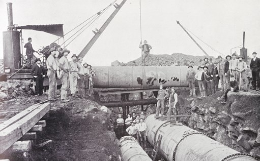 Laying pipes for Rising Main, Spotswood, circa 1894