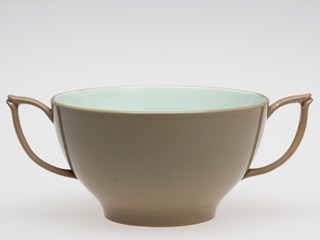 Glazed ceramic Wedgwood bowl
