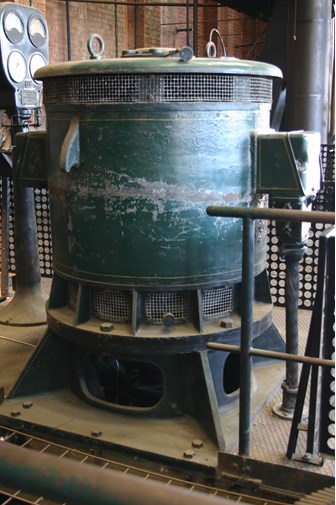 Electric motor for a centrifugal pump