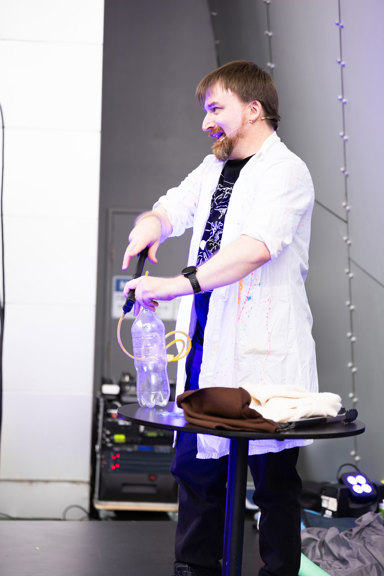 A supernatural science show during Halloween at the Museum.