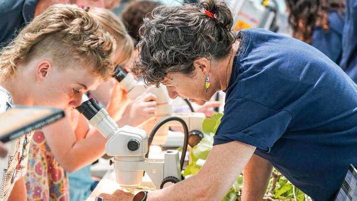 Students and teachers helping wildlife and learning about science